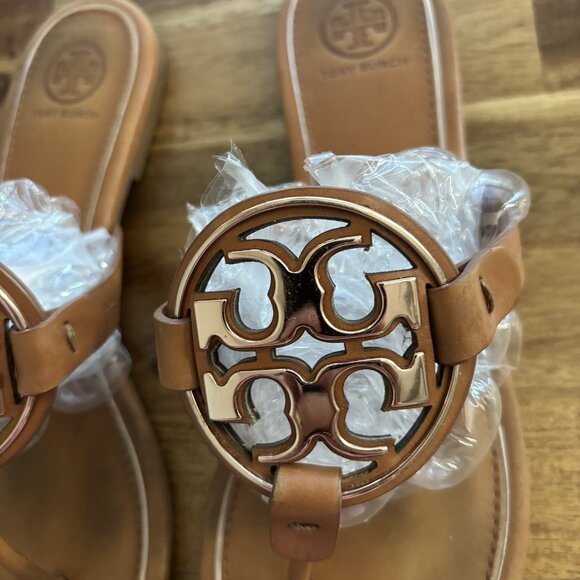 Tory Burch Miller Sandals Tan Leather Logo Women’s 8.5 Resort Beach Pool FLAWS - Picture 5 of 16